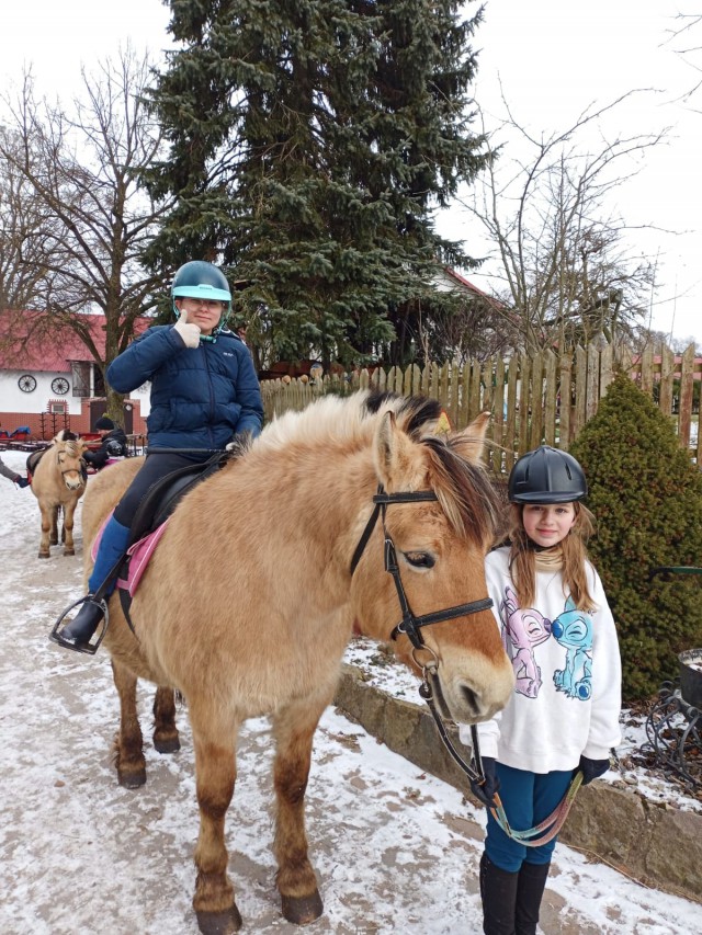 Zimowy obóz przygodowy z jazdą konną