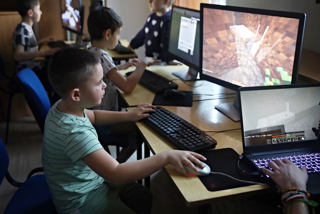wInterkamp Junior - Kolonia Miłośników Minecraft