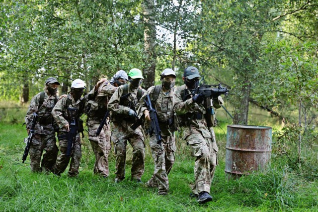 Guerrillas - ASG Survival Quest