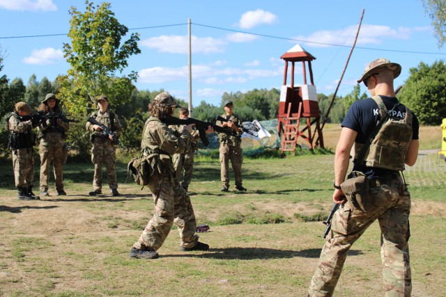 Preppersi – Obóz Umiejętności Przetrwania