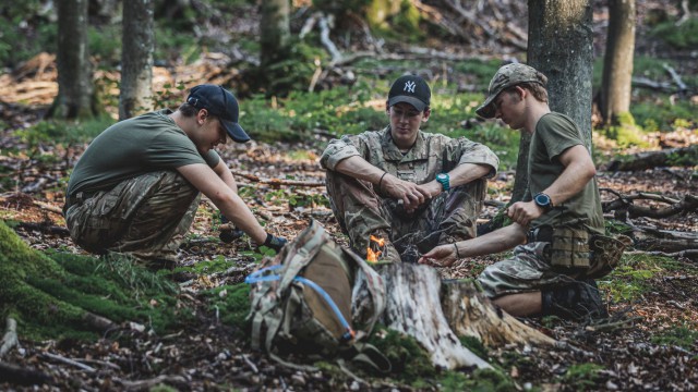 Preppersi – Obóz Umiejętności Przetrwania