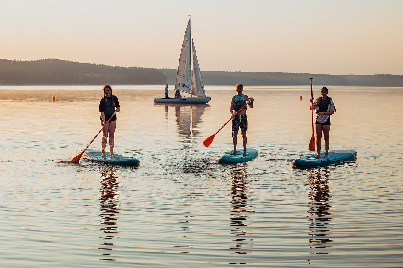 Windsurfing, żagle, SUPy - obóz wodnych przygód na Mazurach